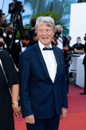 Bernard Kouchner sur le tapis rouge du Festival de Cannes le 14 juillet 2021