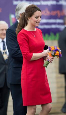 Kate Middleton rend visite aux enfants hospitalisés du East Anglia Children's Hospice, de Norfolk, le 25 novembre 2014