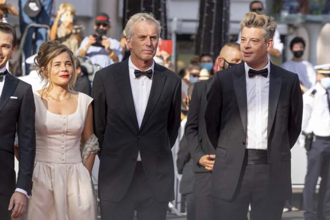 Benjamin Biolay, aux côtés de l'équipe du film « France », heureux de retrouver son public à Cannes.