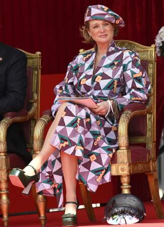 La princesse Delphine de Belgique a fait sensation avec sa robe ethnique.
