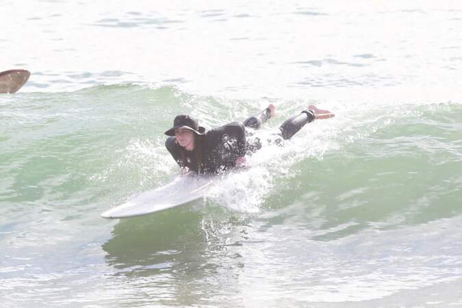 La vague n'a plus aucun secret pour Leighton Meester, passionnée de surf depuis que son mari l'a initiée.