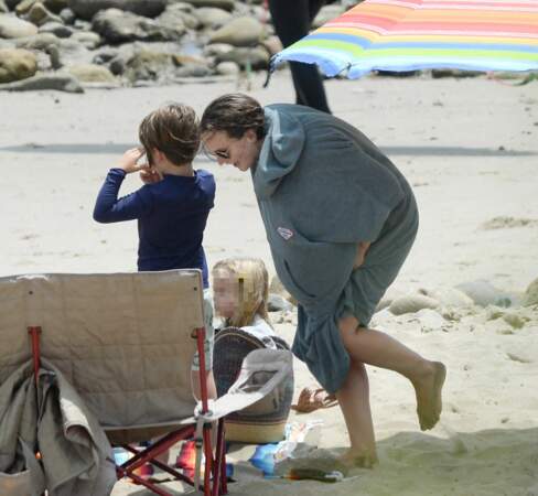 Le 24 avril 2021 a été l'occasion pour Leighton Meester et son mari Adam Brody de s'offrir une belle journée en famille, sur la plage de Malibu, avec leur fille de 4 ans.