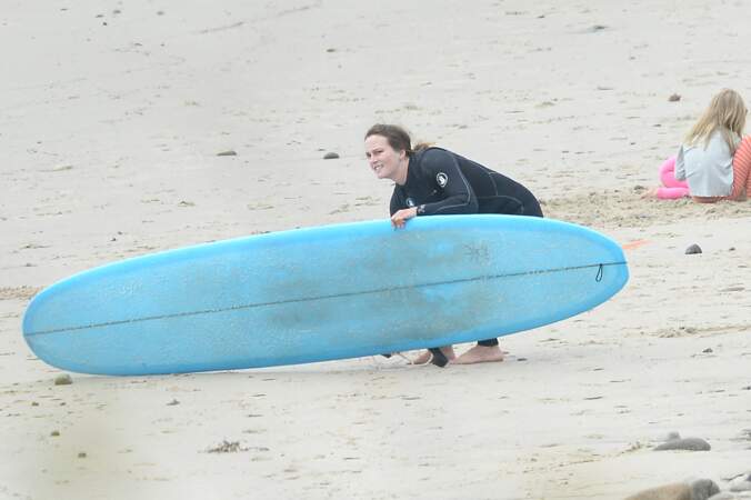 Pas évident de manier la planche ! Passionnée de surf, Leighton Meester a déjà tout d'une championne.