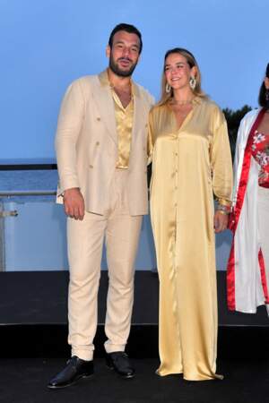 Maxime Giaccardi et Pauline Ducruet ont opté pour un look dorée à la soirée de Fight Aids Monaco, le 24 juillet