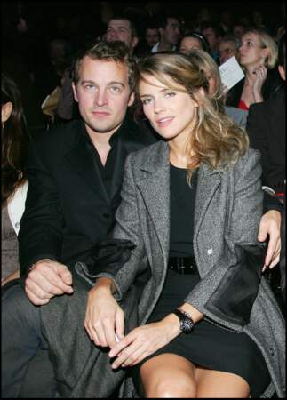Alice Taglioni très chic en 2007 avec son compagnon Jocelyn Quivrin au défilé Dior