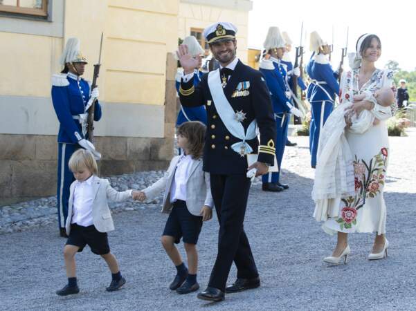 Les fans de la famille royale suédoise devront patienter jusqu’à ce dimanche 15 août pour voir des images de la cérémonie.