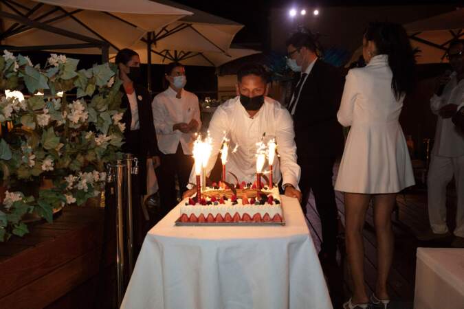 Pour son gâteau d'anniversaire, Massimo Gargia a choisi un fraisier, ce 20 aout 