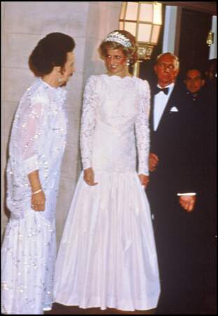 La princesse Diana et la robe qui a certainement inspiré l'un des looks de kristen Stewart dans Spencer