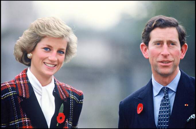 La princesse Diana et son blazer en tweed, visitait les châteaux de la Loire avec le prince Charles