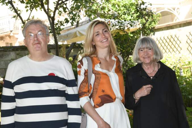 Dominique Besnehard, Julie Gayet et Marie-France Brière, lors du 14e Festival du film francophone d'Angoulême, le samedi 28 août 2021