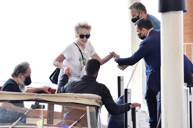 Sharon Stone à son arrivée à Venise pour l'événement Dolce & Gabbana