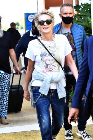 Sharon Stone en toute décontraction dans les rues d'Italie, ce 28 août