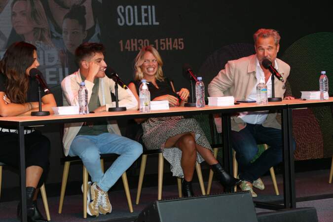 Le casting de la série "Un si grand soleil" en conférence au Festival Series Mania à Lille, le 30 août 2021