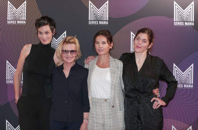 Clotilde Hesme, Miou-Miou, Virginie Ledoyen, Valérie Donzelli à l'avant première du film "Nona et ses filles" lors du Festival Series Mania, à Lille, le 30 aout 2021