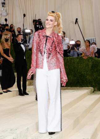L'actrice Kristen Stewart est habillée par Chanel pour Met Gala 2021 à New York. 