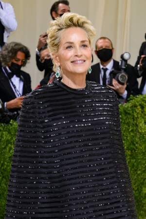 Sharon Stone et sa belle coupe courte sublimée par ses bijoux Chopard