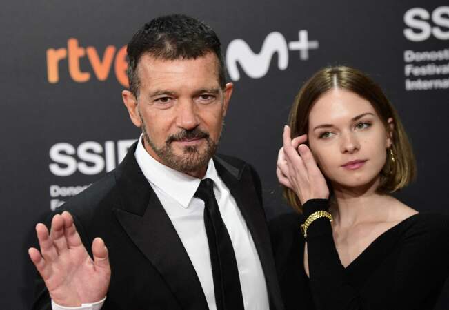 Durant la soirée d'ouverture du 69ème Festival international du film de San Sebastian, Antonio Banderas n'a pas hésité à prendre la pose avec sa fille. 