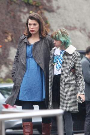 Milla Jovovich et sa fille aînée Ever, en 2019 à Los Angeles