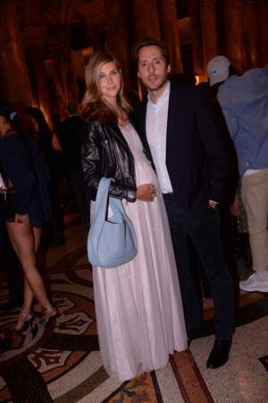 Ophélie Meunier enceinte et glamour avec son mari Mathieu Vergne