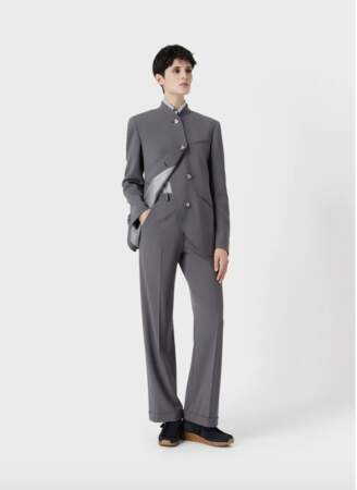 Veste à simple boutonnage et pantalon classique en laine stretch grain de poudre, Giorgio Armani, 1 800€ et 750€