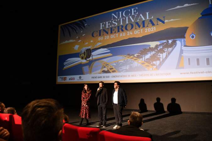 Guillaume Canet, Laetitia Casta et Alain Attal, le producteur du film, présentant en avant première "Lui" lors de la quatrième soirée de la 3ème édition du Festival Cinéroman à Nice, le 23 octobre 2021. 