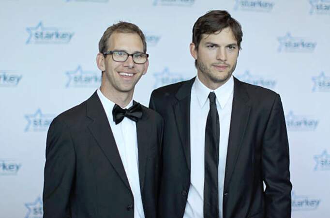 Michael et Ashton Kutcher sont des vrais jumeaux 