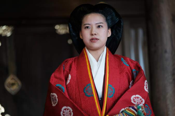 La princesse Takamado Ayako a renoncé à ses titres après son mariage avec Kei Moriya. 