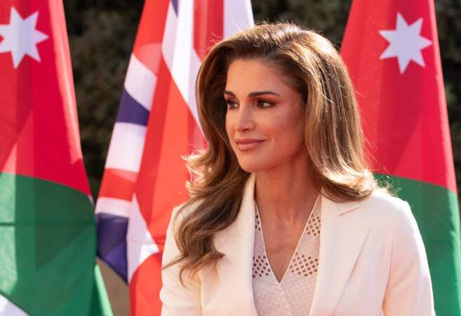 La reine Rania de Jordanie très chic au palais Al Husseiniya à Amman en Jordanie
