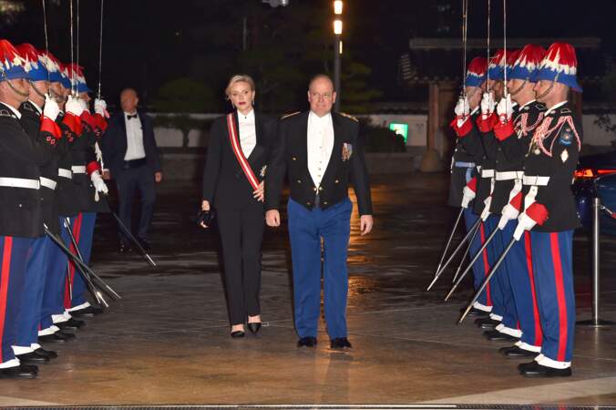 La princesse Charlene et Albert de Monaco arrive au Grimaldi forum, le 19 novembre 2019.