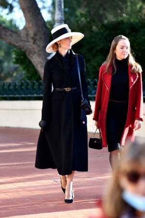 Beatrice Borromeo et Alexandra de Hanovre rivalisent d'élégance en manteau long