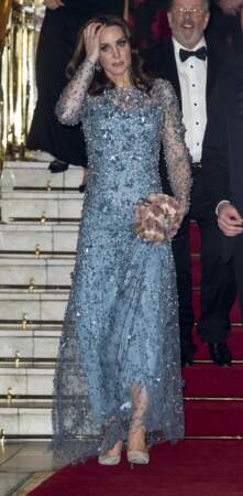 Kate Catherine Middleton en robe longue à sequins, le 24 novembre 2017.