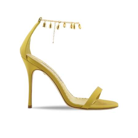 Gold Capsule Manolo Blahnik : La sandale Campinilla et ses clochettes emblématiques