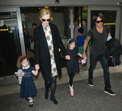 Nicole Kidman, son mari Keith Urban et leurs filles Sunday et Faith arrivent à Los Angeles le 2 juillet 2014.