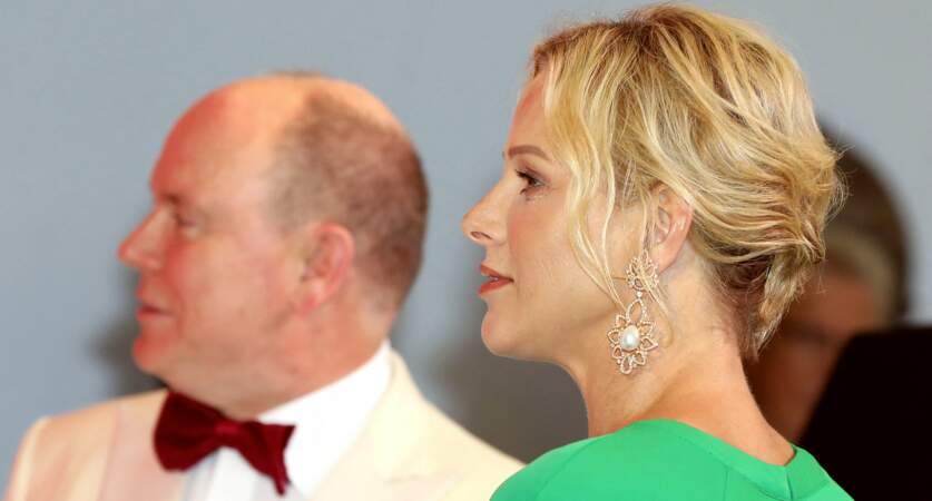 Charlene de Monaco et Albert II, au Bal de la Croix-Rouge, à Monaco, en juillet 2019