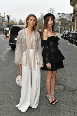 Chloé Lecareux et Mara Lafontan au défilé Haute Couture 2022 Zuhair Murad à Paris le 26 janvier 2022