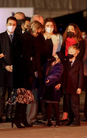 Caroline de Monaco s'occupe de son neveu Jacques et de sa nièce Gabriella, le 26 janvier 2022