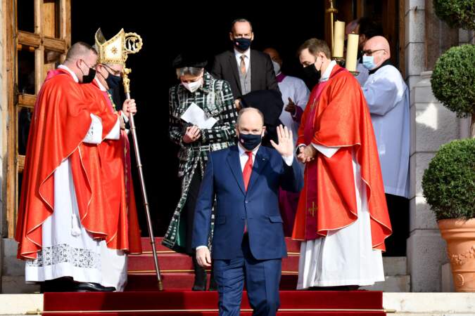 Le prince Albert II de Monaco et la princesse Caroline de Hanovre lors de la traditionnelle messe donnée à l'occasion des célébrations de la Sainte Dévote.