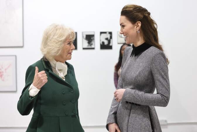 Kate Middleton toujours très complice avec Camilla Parker Bowles lors d'une visite à la fondation Trinity Buoy Wharf, un site de formation pour les arts et la culture à Londres, Royaume Uni, le jeudi 3 février 2022. 