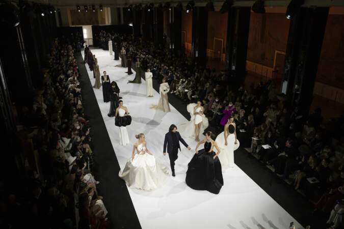 Défilé Haute couture printemps-été 2022 Stéphane Rolland : le final 