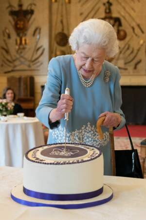 La reine Elisabeth II fête comme il se doit ses 70 ans sur le trône britannique, le dimanche 6 février 2022.