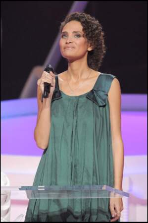Frédérique Bedos a animé sa première cérémonie des Victoires de la Musique, le 17 février 2001.