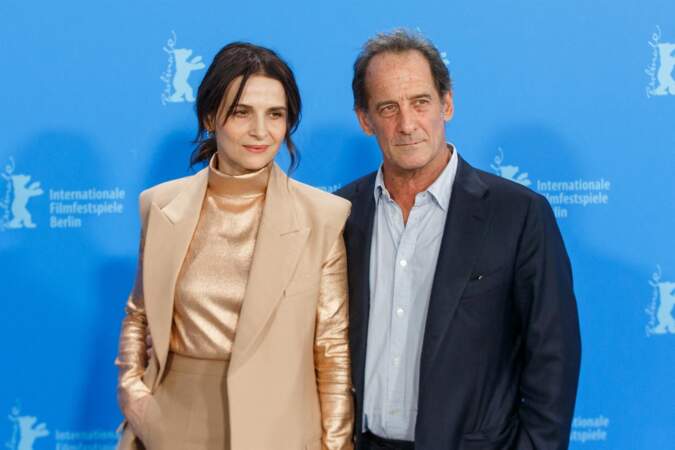 Juliette Binoche et Vincent Lindon pour le photocall du film "Avec amour et acharnement" lors du 72ème festival international du film de Berlin le 12 février 2022.