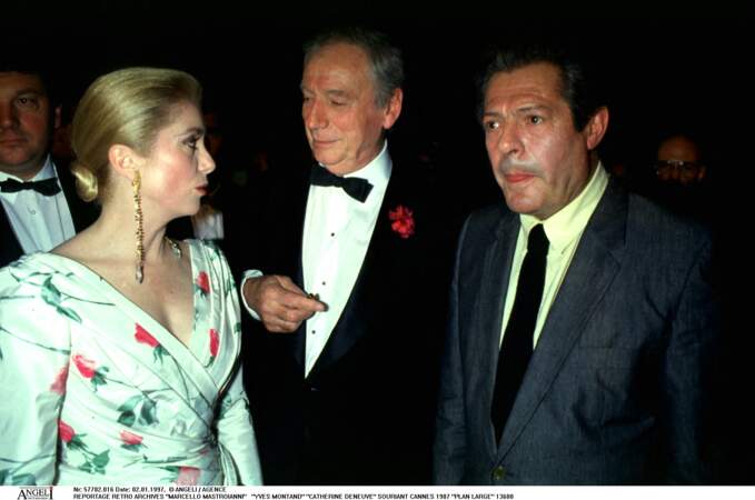 Marcello Mastroianni et Catherine Deneuve à Cannes en 1987.