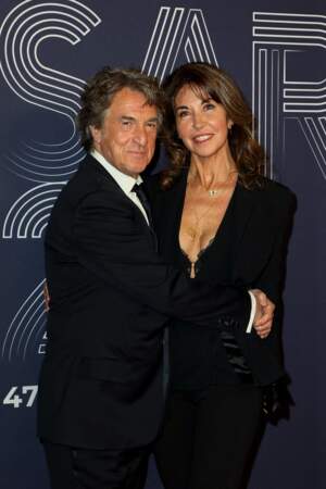 François Cluzet très proche de sa femme Narjiss Slaoui-Falcoz lors de la 47ème édition de la cérémonie des César à l'Olympia à Paris, le 25 février 2022