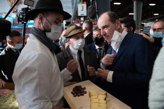 Le Premier ministre était présent au Salon international de l'agriculture ce samedi 26 février. 