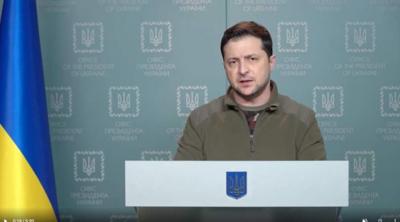 En plein conflit contre la Russie, le président ukrainien Volodymyr Zelensky refuse l'exfiltration, le lundi 28 février 2022.