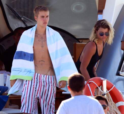 Justin Bieber et son ancienne compagne Sofia Richie en vacances romantique sur un yacht à Los Cabos au Mexique le 28 août 2016