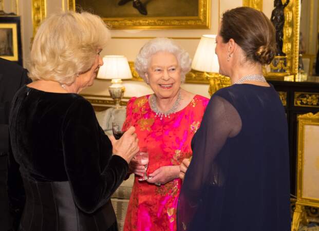 La reine Elizabeth II et son collier King Khalid of Saudi Arabia, en 2018 à Windsor