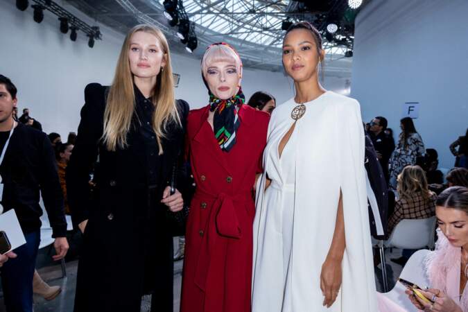 Coco Rocha, Toni Garrn et Lais Ribeiro réunies au défilé de mode automne-hiver 2022/2023 "Elie Saab" lors de la fashion week de Paris, le 5 mars