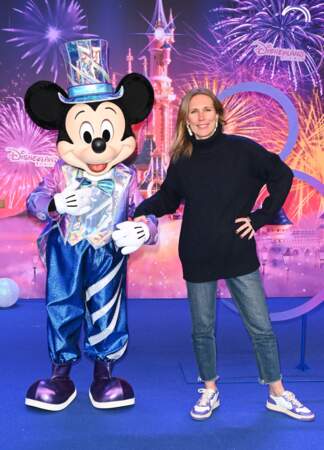 Agathe Lecaron  au photocall des 30 ans du  parc d'attractions Disneyland Paris à Marne-la-Vallée, le 5 mars 2022